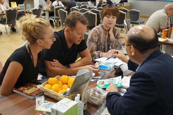 폴란드 세일즈 로드쇼 현장 사진 / 사진 = aT 제공