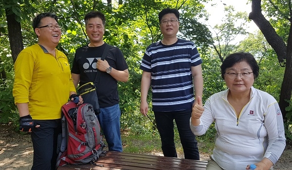 좌로부터 홍성룡 시의원, 경만선 시의원, 허주연 강남구의원, 최정순 시의원이다.