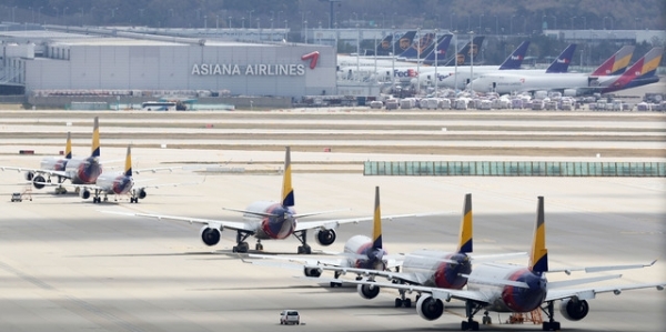 인천공항에 주기된 아시아나항공 항공기.ⓒ뉴시스