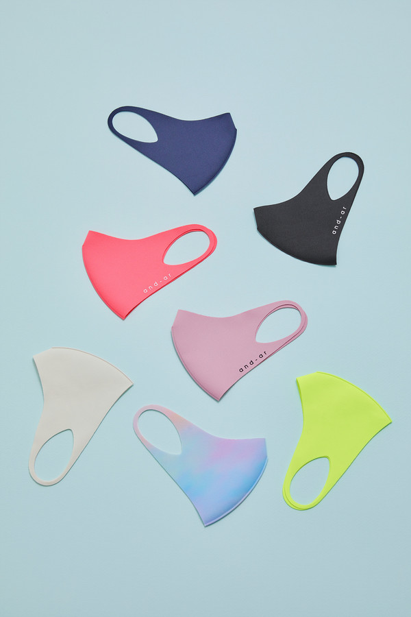 효성티앤씨㈜의 항균∙소취 섬유가 적용된 안다르 애슬레저용 마스크가 출시된 지 3일 만에 완판되며 인기를 끌고 있다. /사진=효성티앤씨 제공