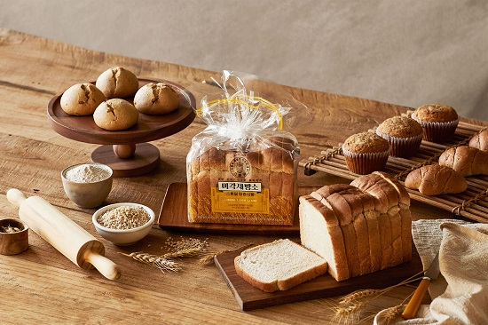 SPC삼립가 맷돌 제분 공법을 적용한 통밀 ‘스톤밀’을 활용한 다양한 베이커리를 출시했다. 사진/ SPC 제공