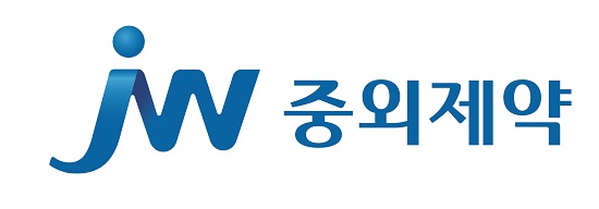 JW중외제약이 글로벌 신약으로 개발하고 있는 URC102의 제조방법이 유럽에서 원천기술로 공인받았다.  