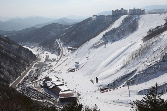 부영그룹에서 운영 중인 오투리조트 겨울시즌 방문객이 전년 대비 320% 증가(스키 이용객 235% / 눈썰매 이용객 485%)한 것으로 나타났다. 사진/ 부영그룹 제공