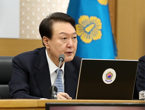 정부가 29일 ‘재건축부담금 합리화 방안'을 발표한 것과 관련해 “건축부담금을 더 철저히 환수하여 반지하 등 무주택 서민에게 공급할 공공임대주택 지원 예산 등으로 활용할 것을 정부와 국회에 촉구한다”고 밝혔다. 사진/ 뉴시스 제공