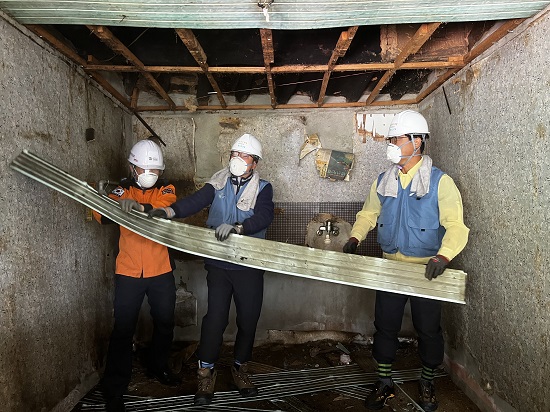  `에코드림(Eco-Dream)`이라고 명명된 이번 개선 활동은 포스코건설과 포스코O&M, 포스코A&C, 포스코에너지, 포스코1%나눔재단 등 포스코 그룹사와 이건홀딩스, 경동나비엔 등 중소협력사 그리고 한국해비타트와 함께 진행했다. 사진/ 포스코 건설 제공