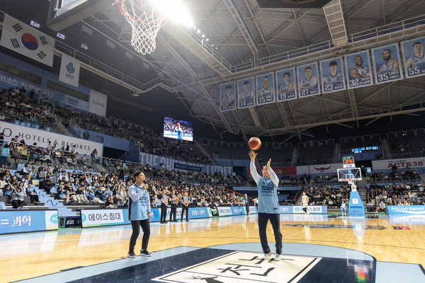 시투 중인 이동환 고양특례시장/ 사진 고양시
