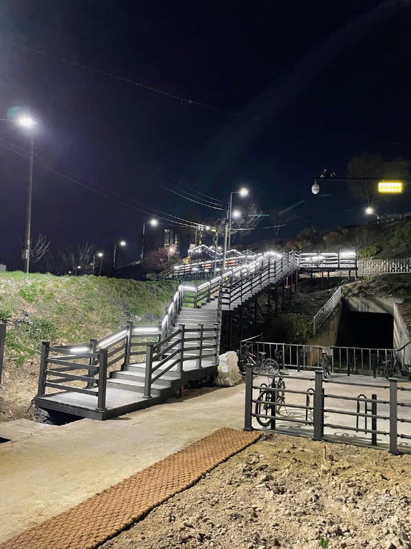 대곡역 진입로 경관 조명/사진 고양시