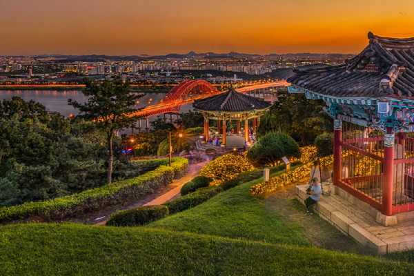 .행주산성 정상에서 내려다 본 야경/사진 고양시