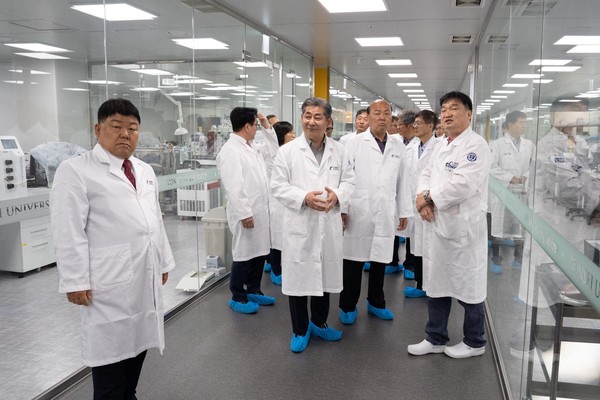 인천광역시의회 산업경제위원회(위원장 정해권)/사진 인천시의회