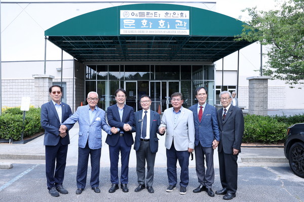 고양특례시-미국애틀란타 한인회 면담(이동환 고양특례시장(왼쪽),이홍기 애틀란타 한인회장(오른쪽))/사진 고양시