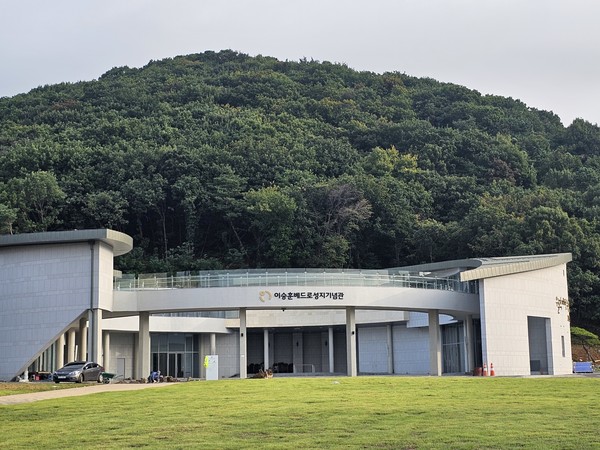 이승훈 역사공원      사진 / 이한영 기자 