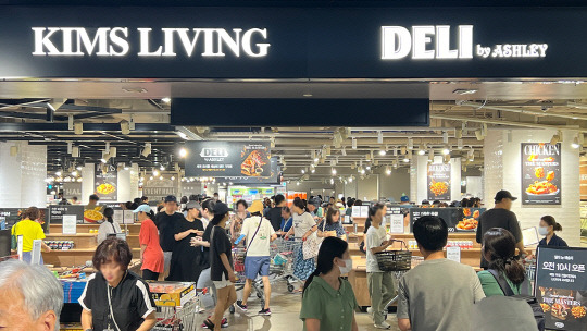 이랜드킴스클럽 '델리 바이 애슐리' 판매량 100만개 돌파. / 사진 = 이랜드킴스클럽 제공