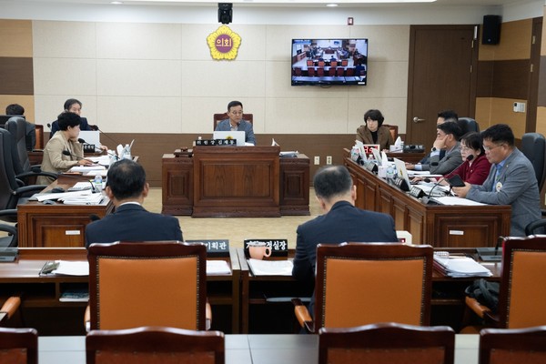 신동섭 시의원의 대상포진 예방접종 지원에 관한 일부개정조례안 상임위 통과