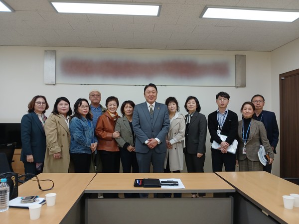 인천광역시의회 신충식(국·서구4) 의원이 발달장애인 자립 지원 추진 장애인학부모 간담회 개최  / 사진 인천시의회