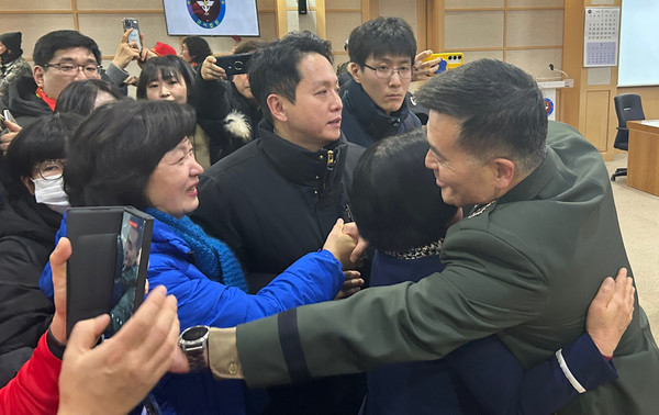 박정훈 전 해병대 수사단장(대령)이 9일 오전 서울 용산 중앙지역군사법원에서 열린 ‘해병대 채 상병 순직사건과 관련, 항명 및 상관명예훼손 혐의’ 1심 선고공판에서 무죄를 선고 받았다. 사진 / 뉴시스