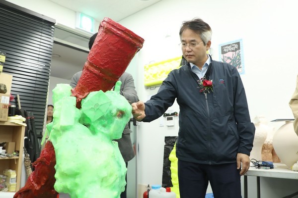 해움 오픈 스튜디오에 참석한 이동환 고양특례시장/사진  고양시