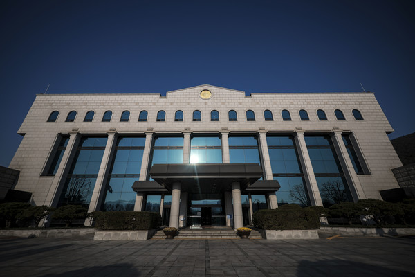 중앙선거관리위원회는 대통령 궐위선거 사유 확정에 따라 4일부터 제21대 대통령선거 예비후보자 등록과 국외부재자 신고를 시작했다. 사진 / 뉴시스