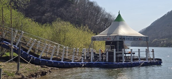 차돌바위선착장에서 연하협구름다리까지 운항