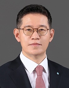 이명수 우리은행 IB그룹 부행장 겸 우리투자증권 CIB시너지본부장. /  사진 = 우리금융 제공